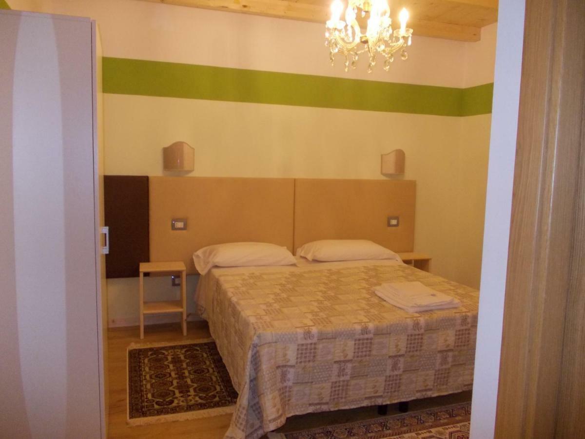 Romagnoli 36 Otel Verona Dış mekan fotoğraf